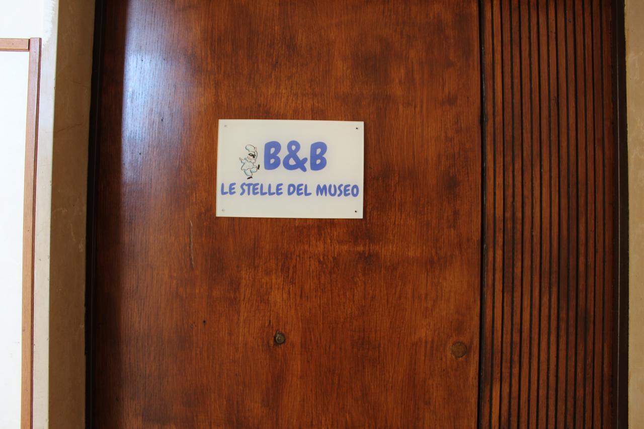 Le Stelle Del Museo Bed & Breakfast Napels